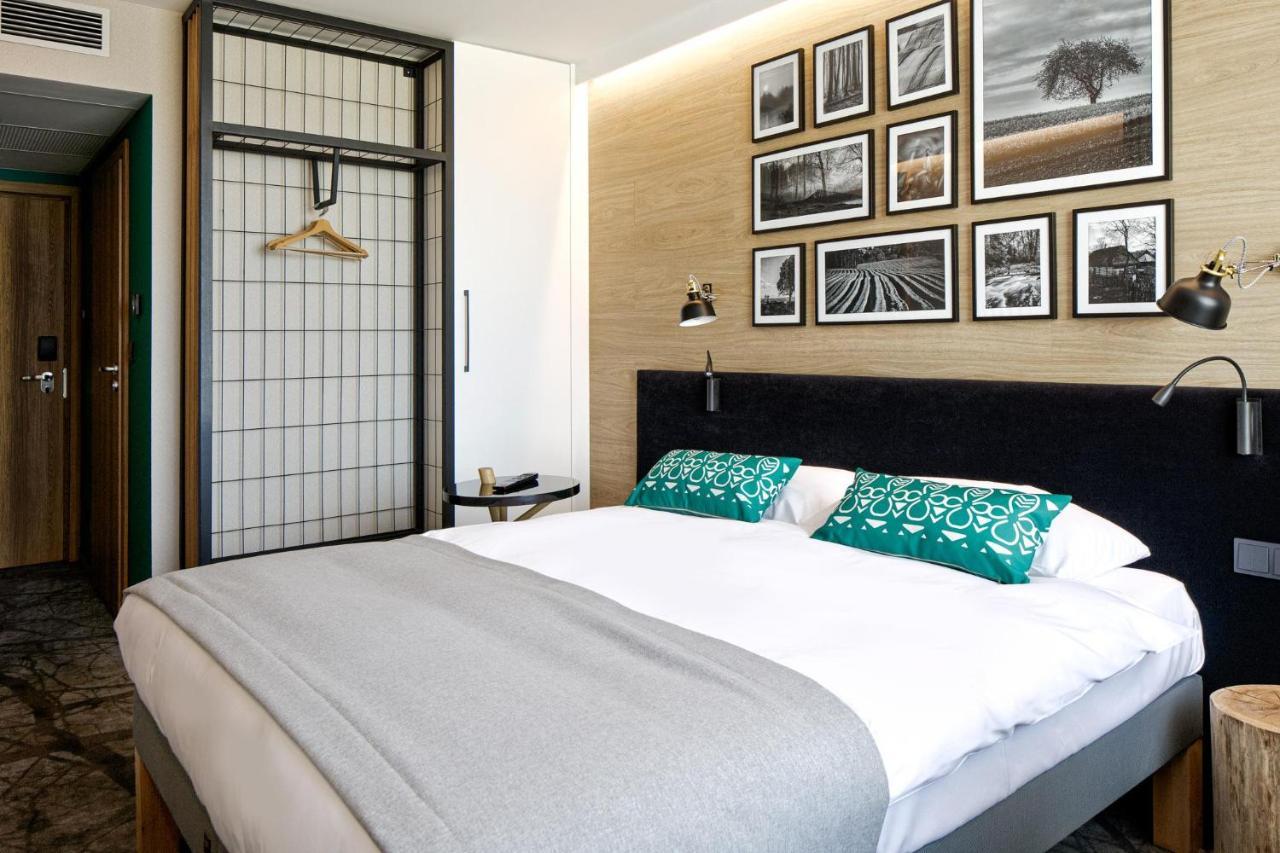 B&B Hotel Томашув-Любельский Экстерьер фото
